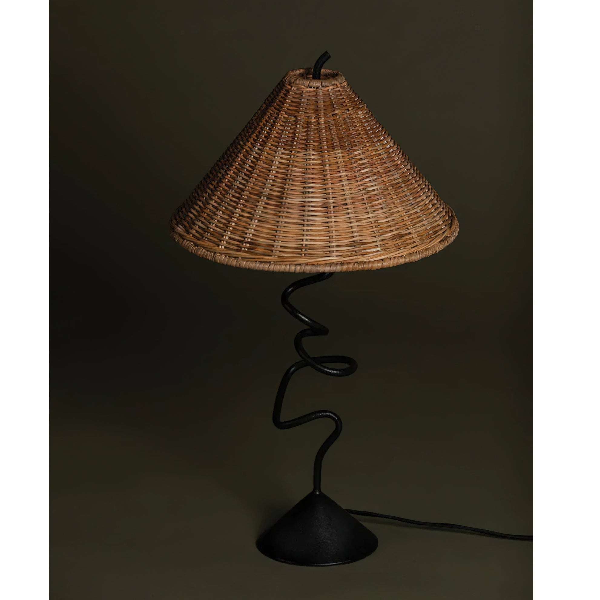 Zigzag Oriental Rattan Table Light
