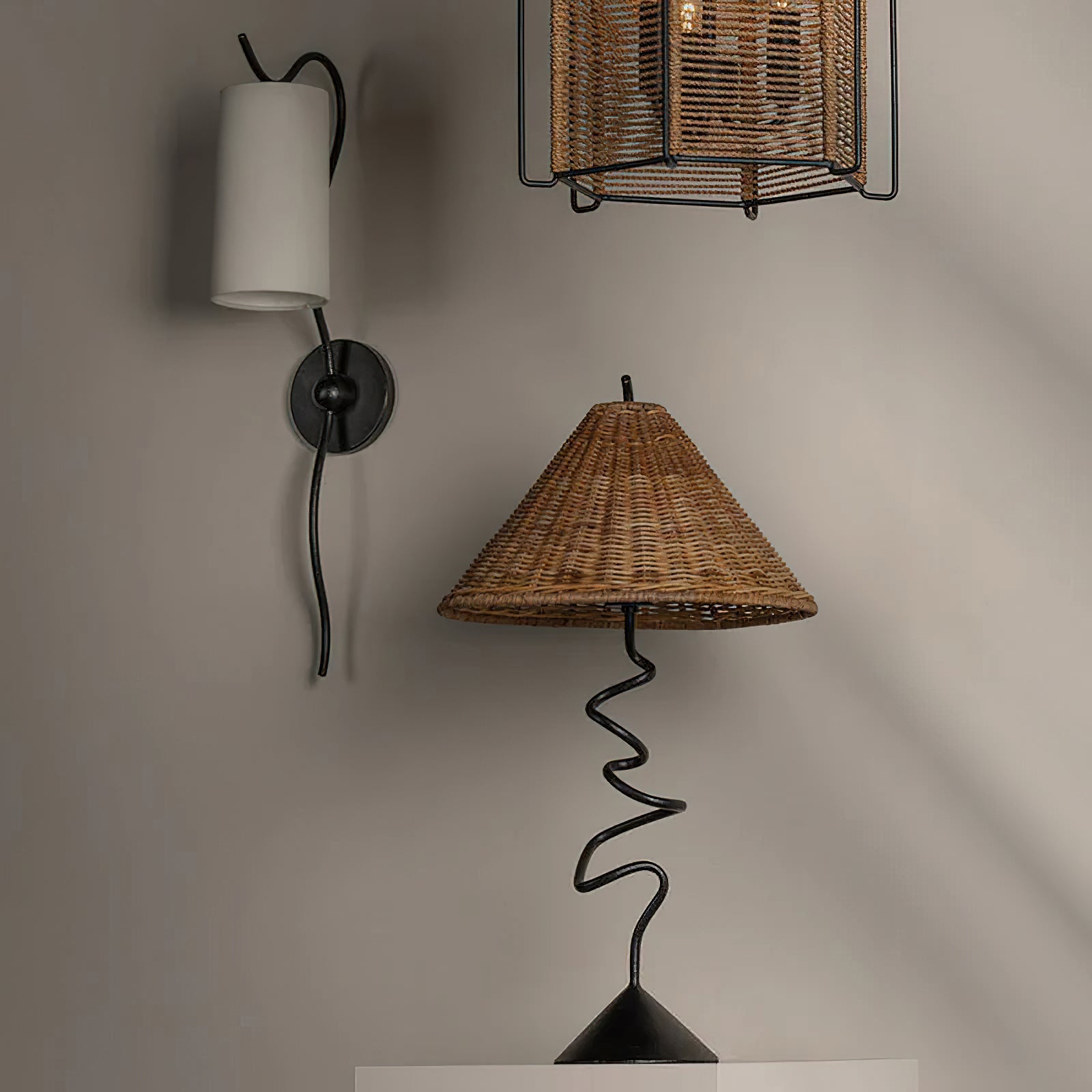Zigzag Oriental Rattan Table Light