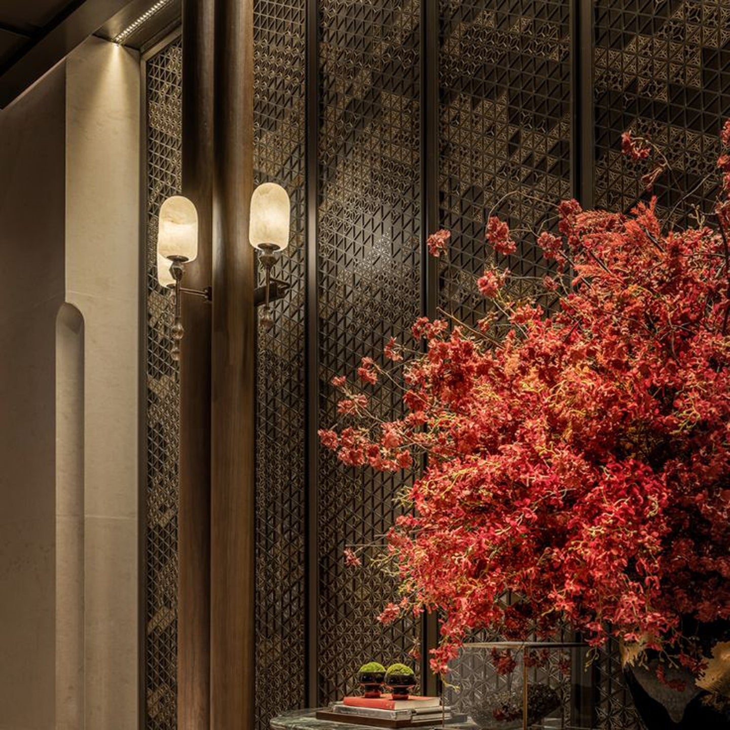 Alabaster Obelisk Double Sconce - Vakkerlight