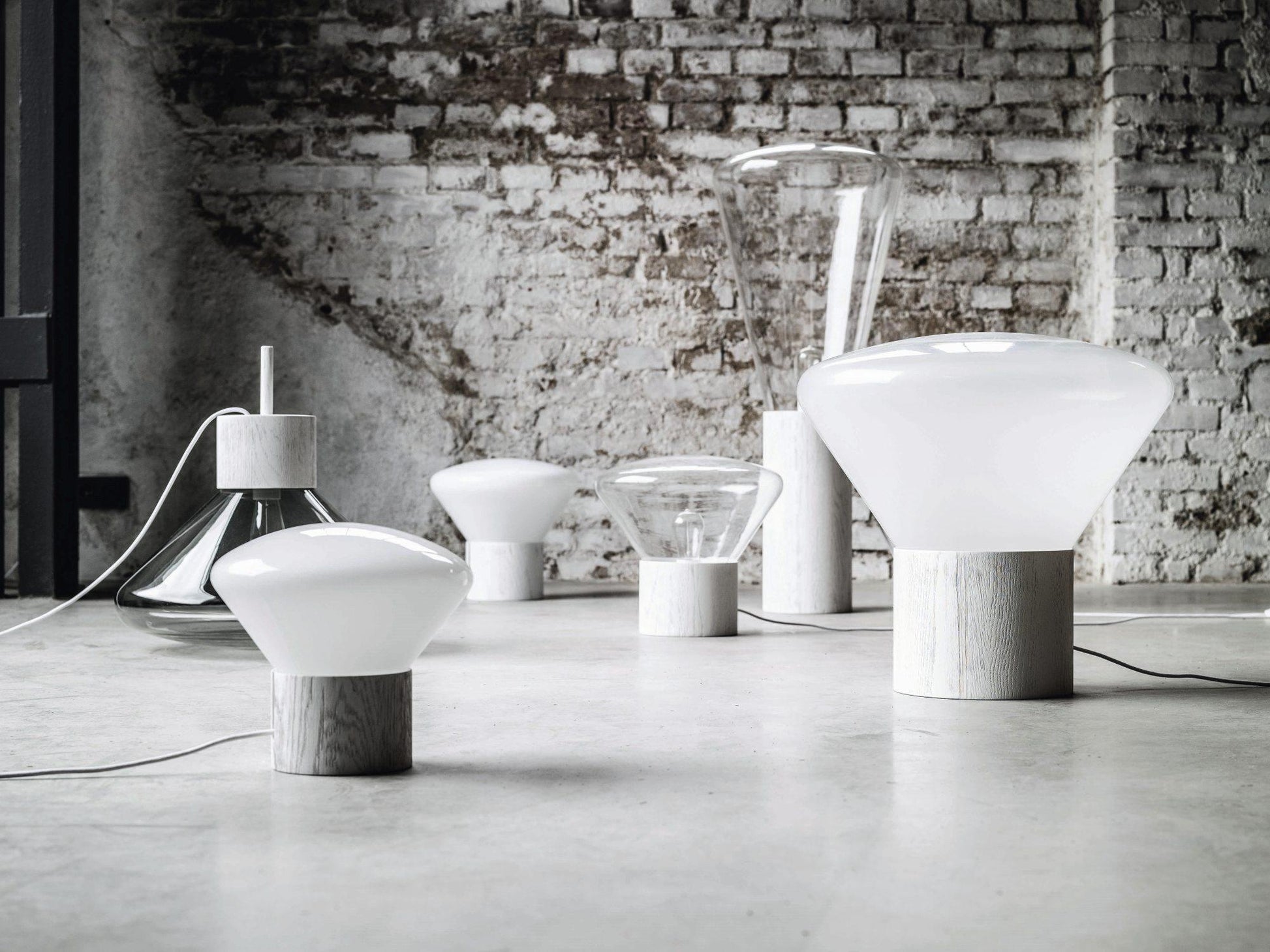 Bois Table Lamp - Blowlighting