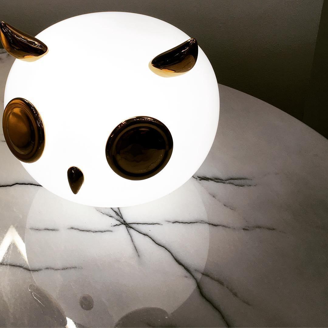Pet Desk Light - Blowlighting